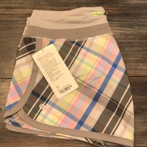 Lululemon- NWT -plaid- Groovy Run Shorts